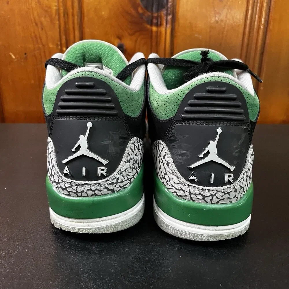 Air Jordan 3 Retro Pine Green/Black Size 11 Men CT8532-030 NO BOX USED